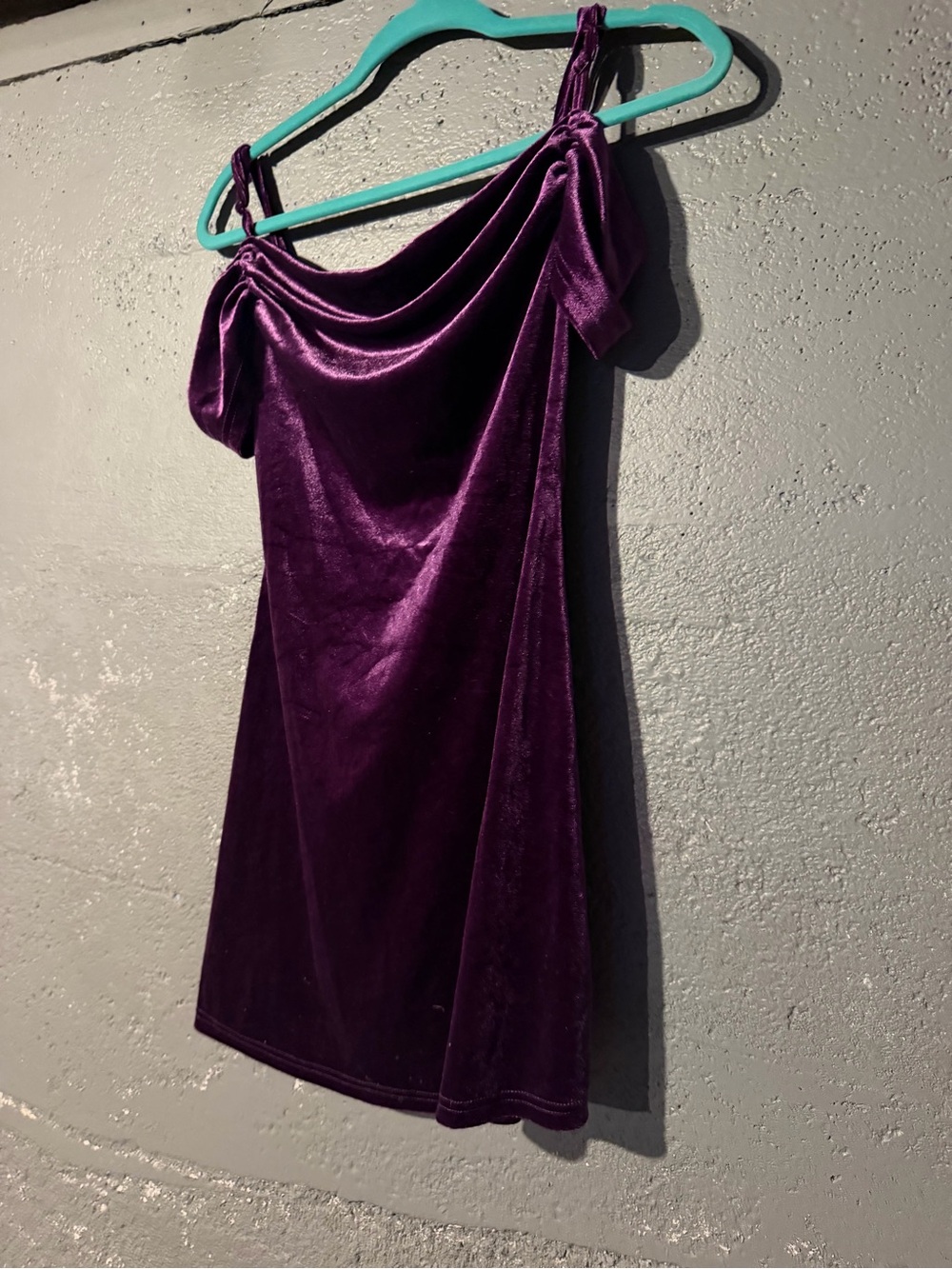 SHEIN Deep Purple Velvet One-Shoulder Mini Dress